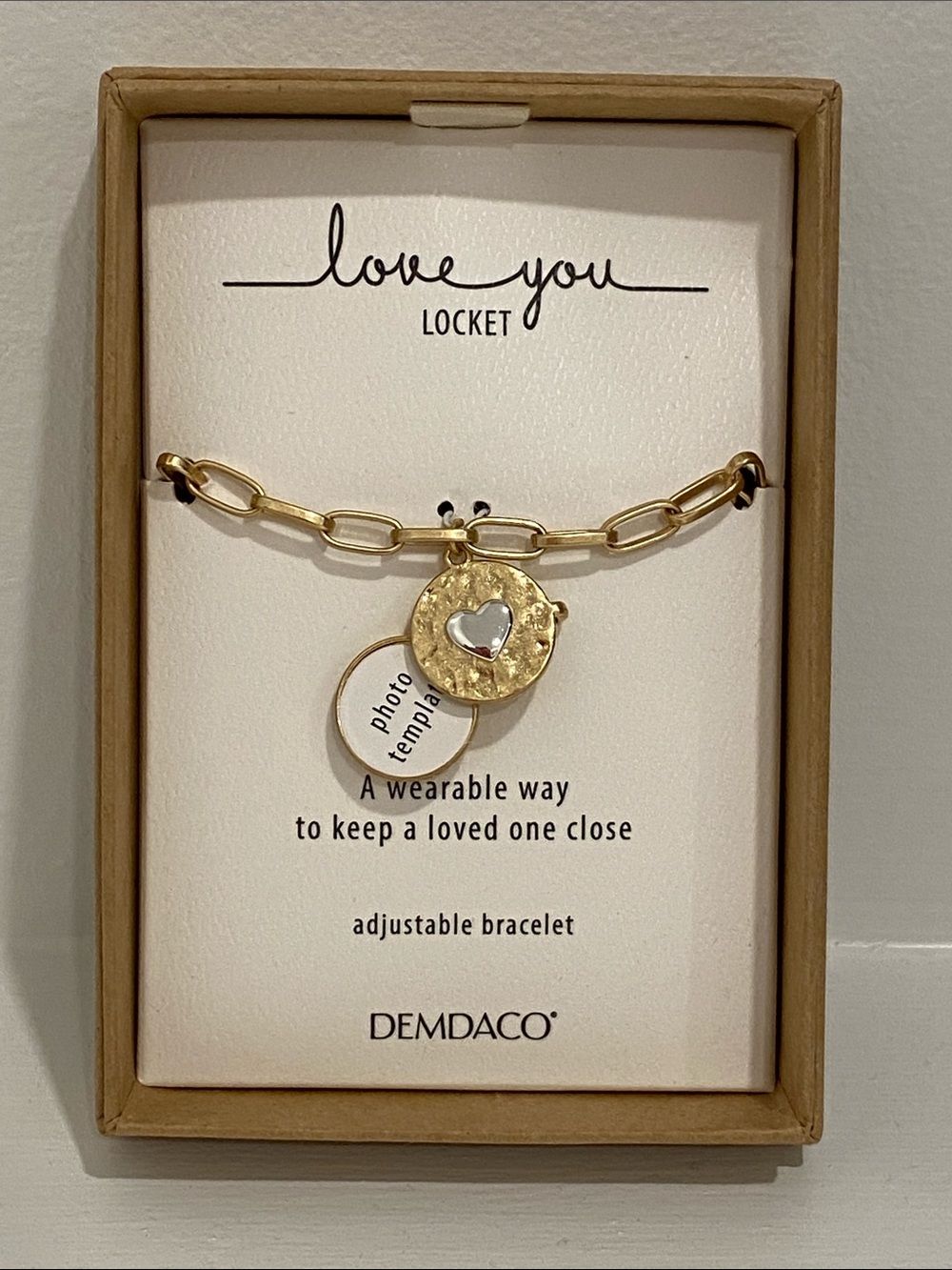 NEW IN BOX DEMDACO Gold Hammered Heart Locket Chain Bracelet